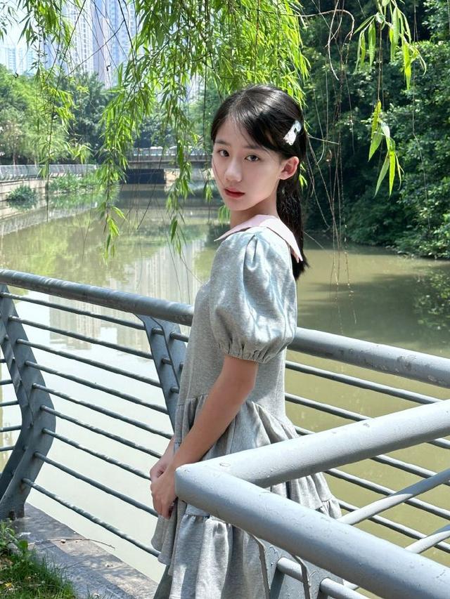比基尼写真馆超清无删减
